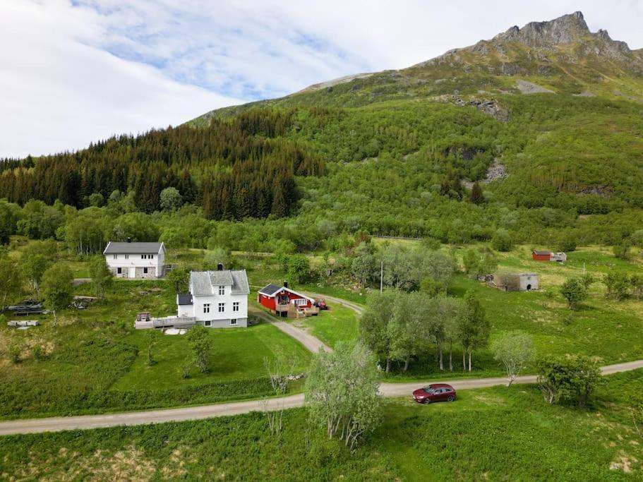 Holiday home The Little Red Lofoten Urda